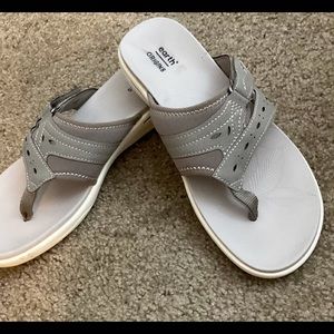 Earth Origins Sandals NWOT